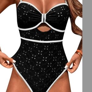 Black and White One-Piece Swimsuit/ NEW WITHOUT TAGS / SEAT LINER ATTACHED